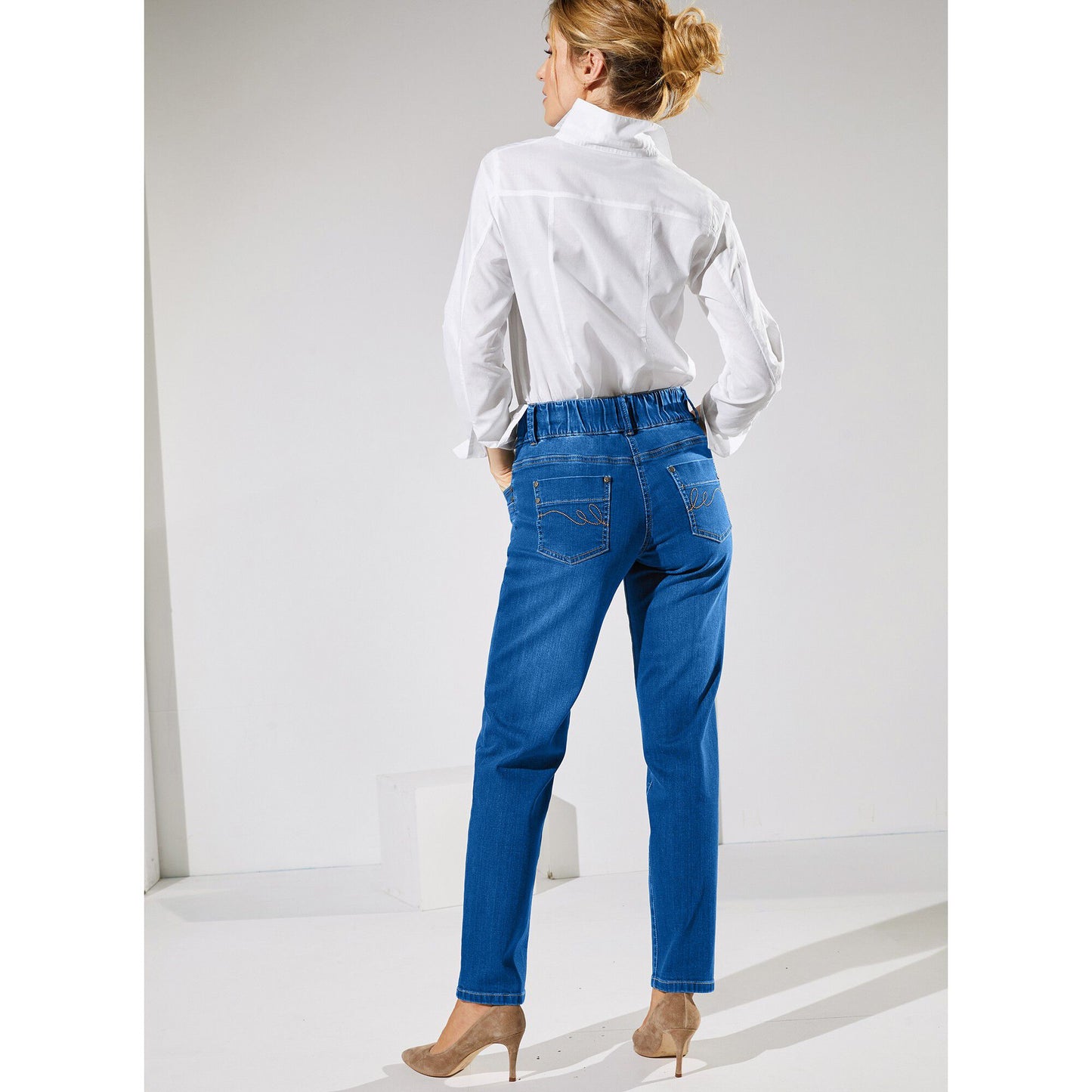 Comfortable Stretch Elasticated Mom Jeans