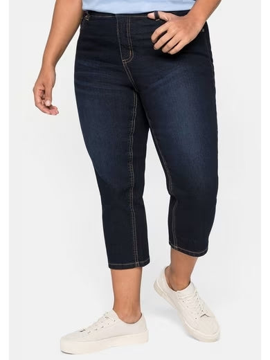 Slim Fit Capri Jeans – Stretch Cotton Denim with Classic 5-Pocket Design