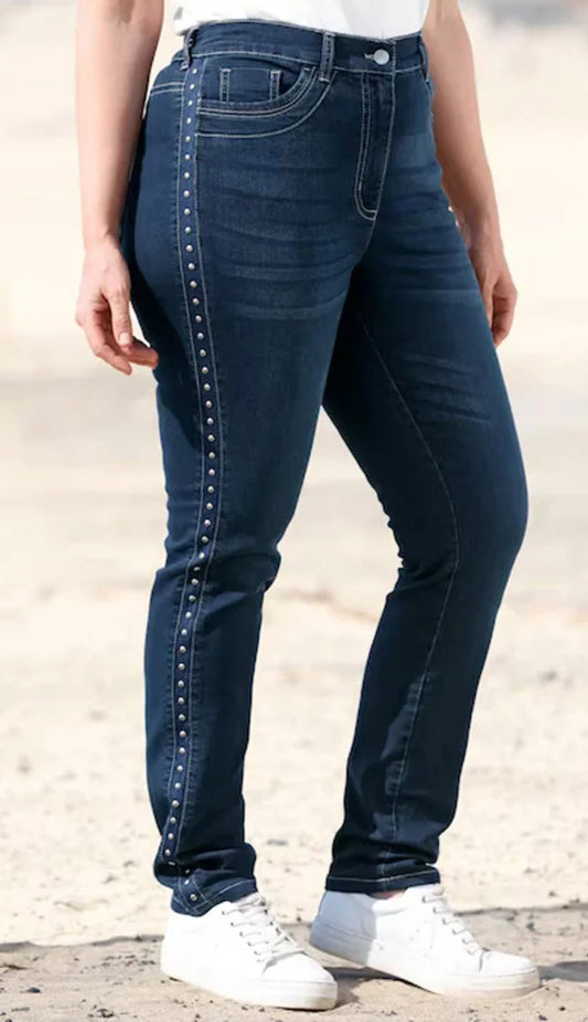 Jeans, straight fit, decorative rivets, 5-pocket