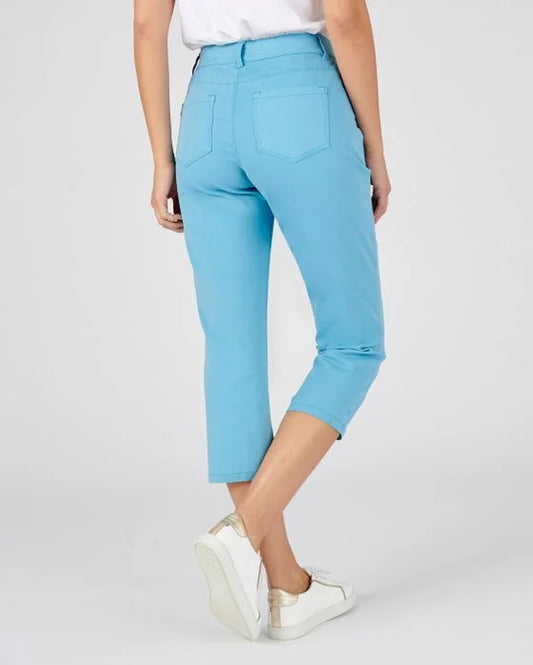 Plain or striped gabardine cropped pants