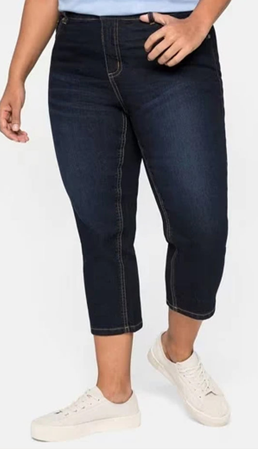 Slim Fit Capri Jeans – Stretch Cotton Denim with Classic 5-Pocket Design