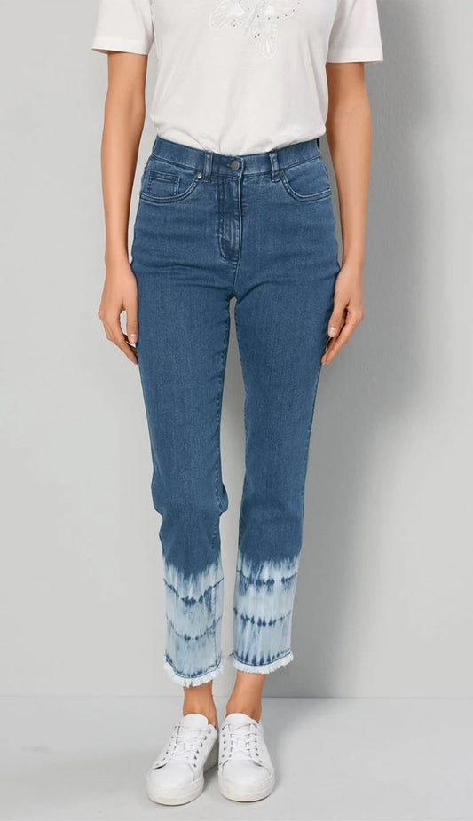 Women's 7/8 Length Straight Fit Pants with Color Gradient