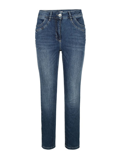 Mona Comfort Fit 5-Pocket Jeans: Effortless Elegance for Every Occasion