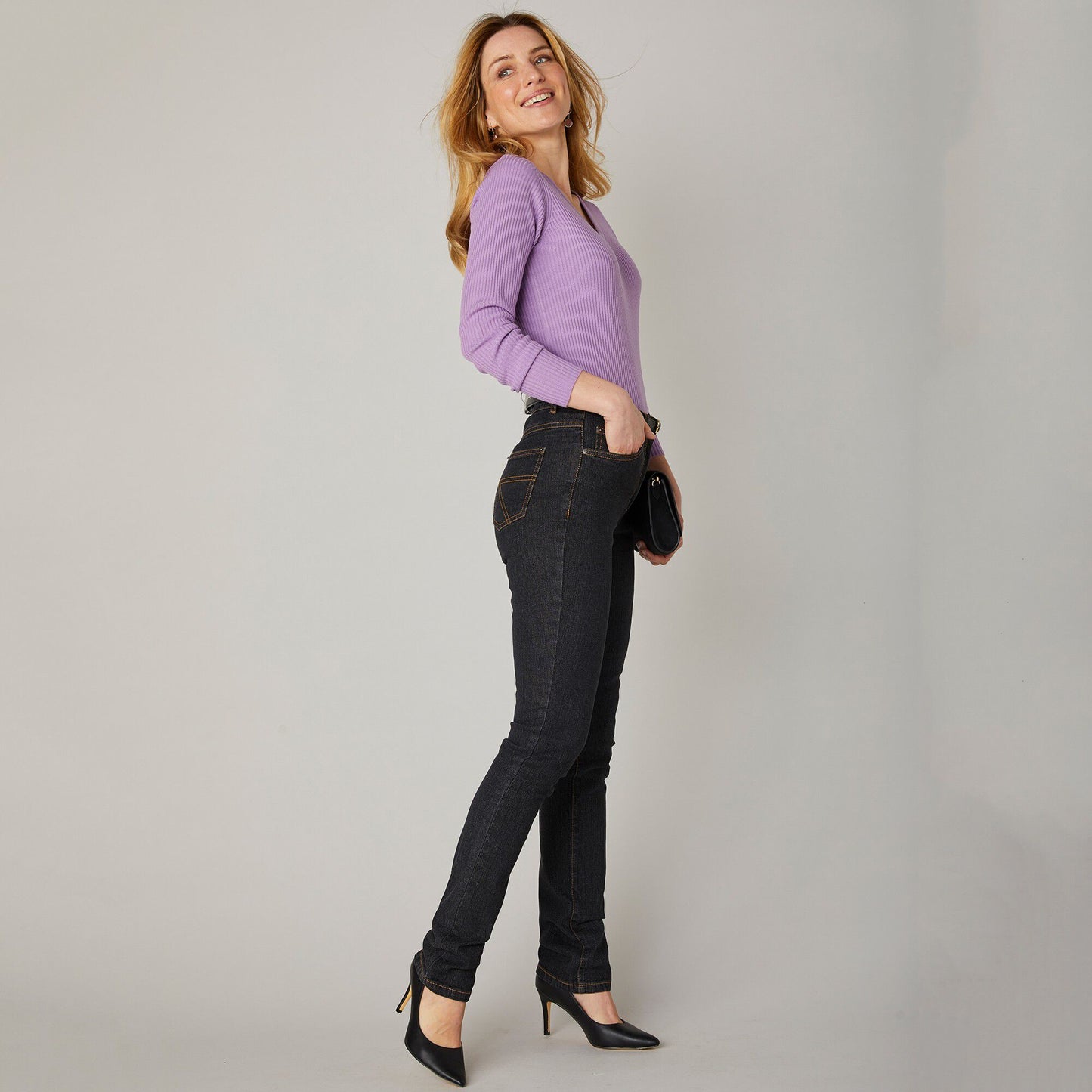 Straight Stretch Jeans for Petite Women