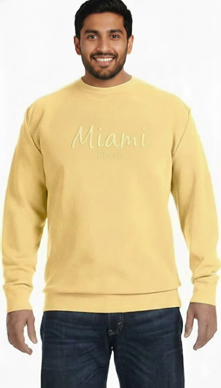 The Essential Men's Crewneck Sweatshirt: Ultimate Versatility
