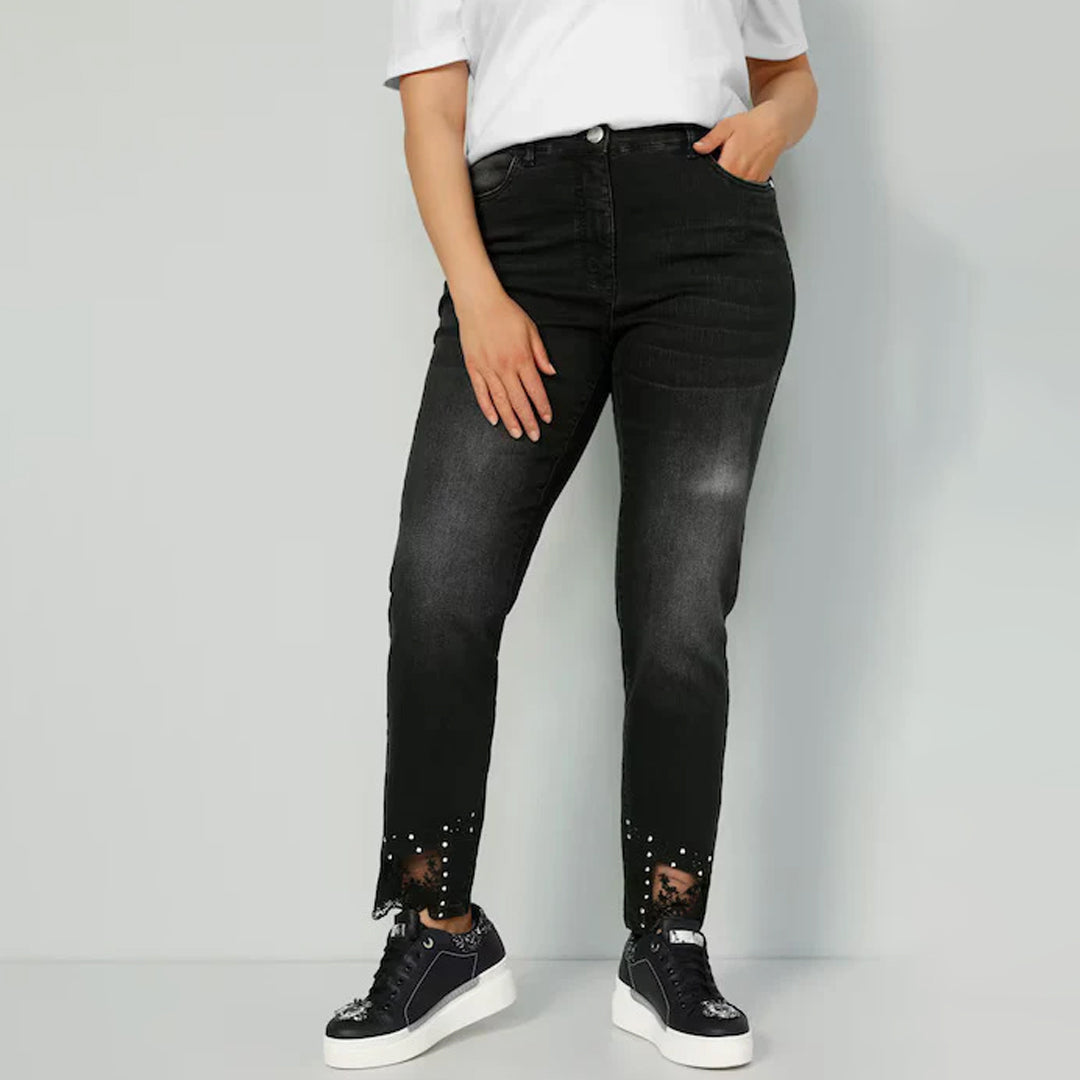 Jeans, slim fit, hem with lace and decorative rivets, 5-pocket