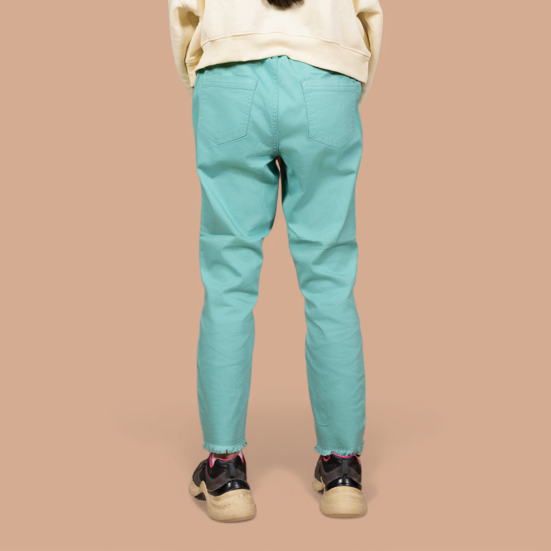 Women’s Slim-Fit Frayed Hem Denim Trousers – Perfect for Casual & Party Wear